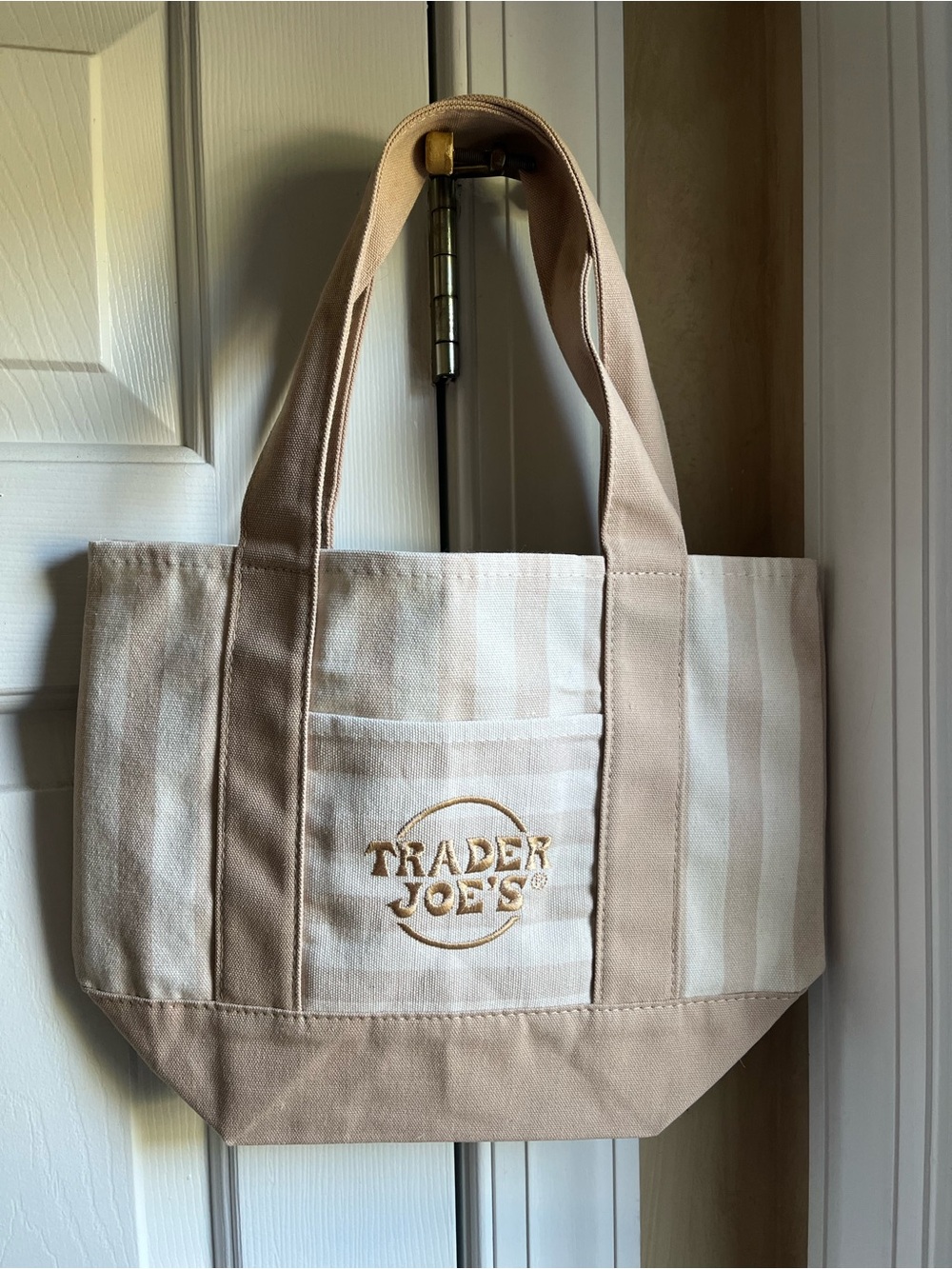 ✨ Trader Joe’s Desert Sand Striped "Farmer's Market Blooms" Mini Tote Bag 💐 🪴🌞✨ - Picture 3 of 4